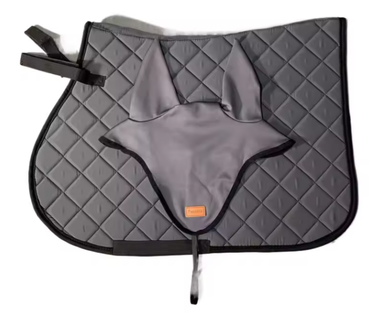 Tapis de selle et Bonnet Cheval Pegasus – Set Équestre Absorbant & Respirant