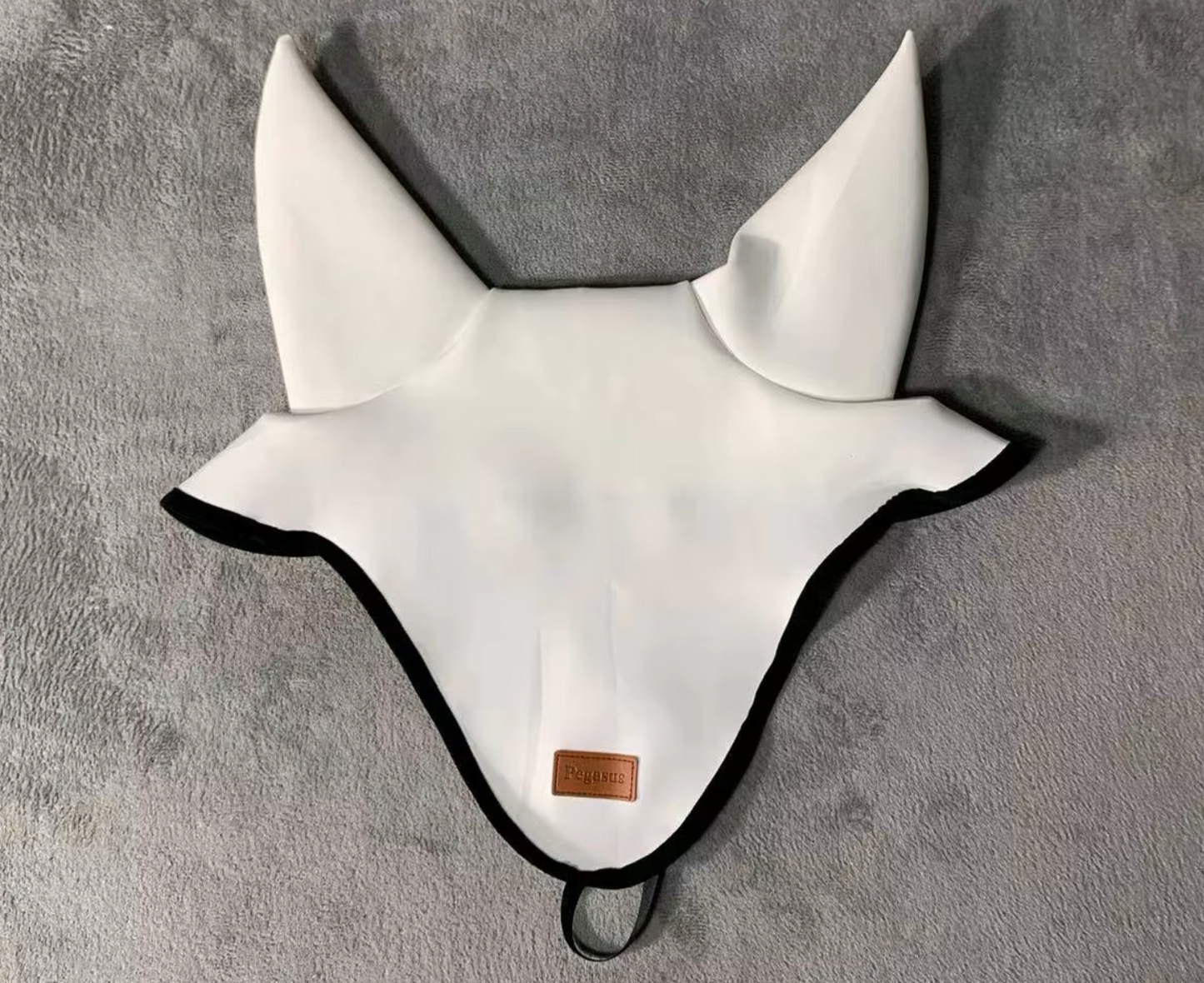 Tapis de selle et Bonnet Cheval Pegasus – Set Équestre Absorbant & Respirant